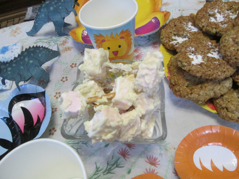 Динозавровый День Рождения (лайт-версия) Часть 2