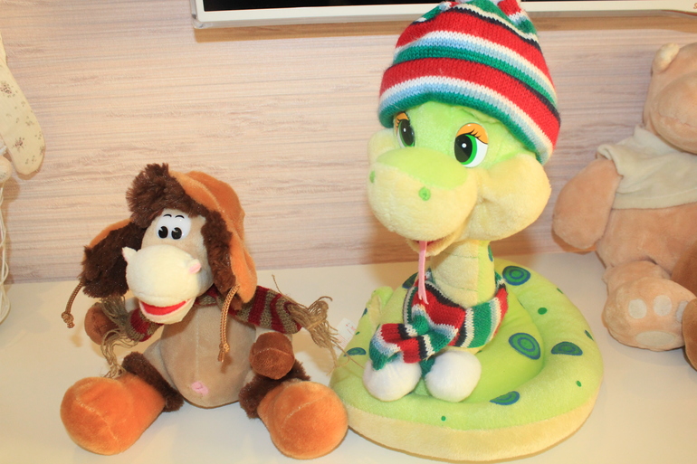 От погремушек до разв. игрушек, домик для хомячка, паровозы Чаггинтон ) пазлы, палатка и пр.