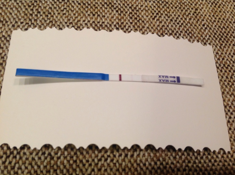 Фото слабой второй полоски на тесте на беременность
