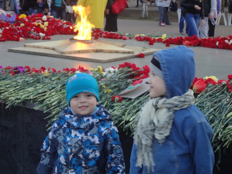Этот день победы... порохом пропах...