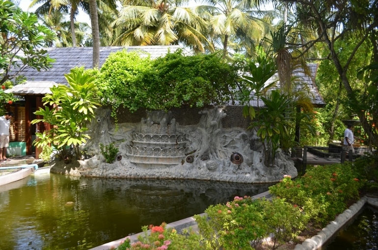 Хороший отель, очаровательное море и скучное питание!