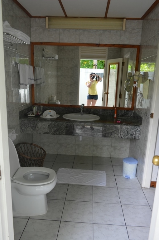 Хороший отель, очаровательное море и скучное питание!