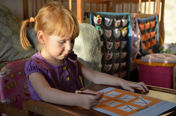 Учим буквы - А