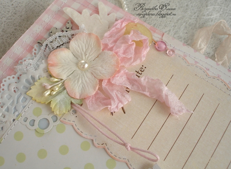 Альбом для девочки. Продается.