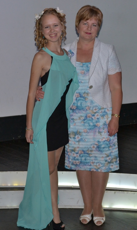 9 класс... Выпускной у Лизы!