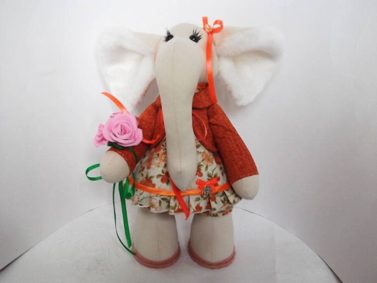 оранжевый слоник