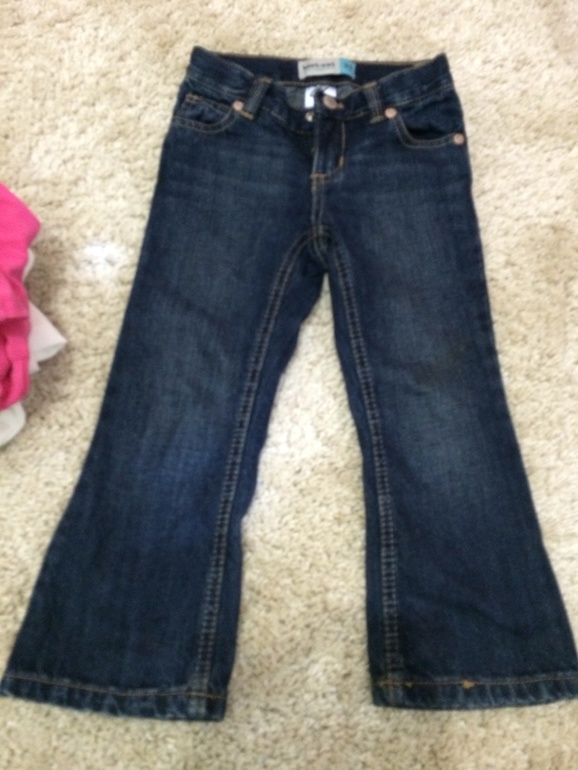Девочке на 3 года- джинсы, лонгсливы