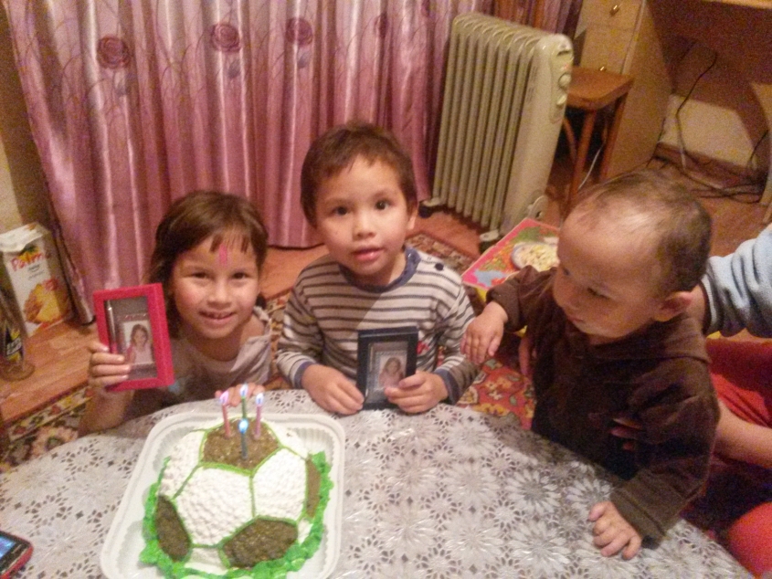 На день рождении Ержана