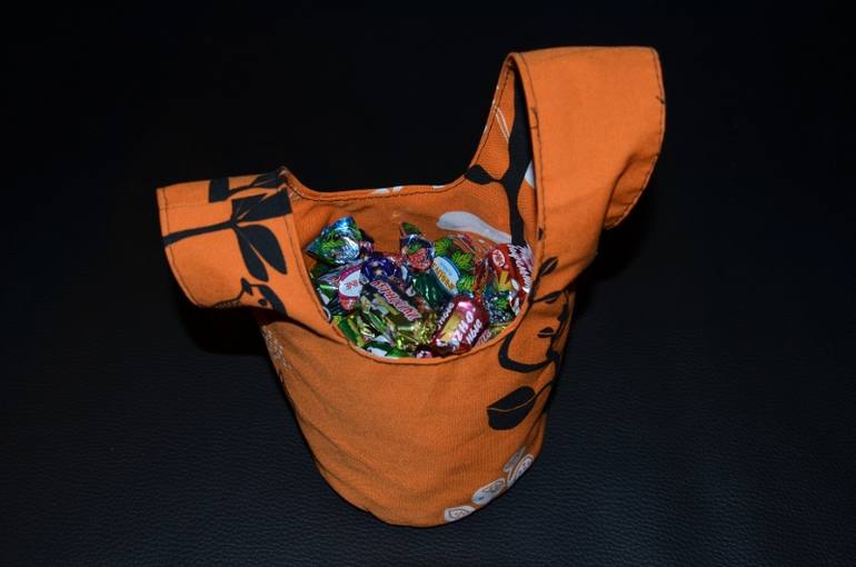 Японский узелок с русскими конфетками для японцев