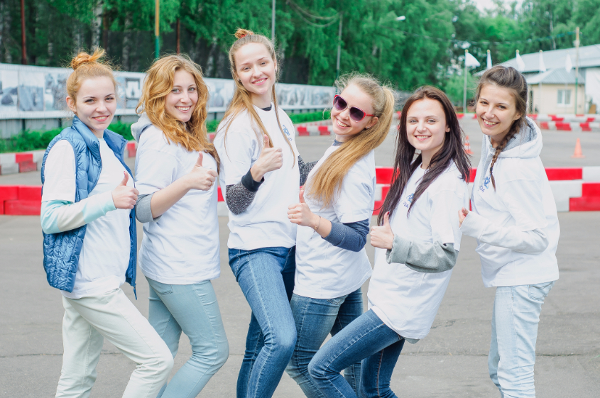 Команда аниматоров на спортивном праздники для компании "Росэнергоатом"