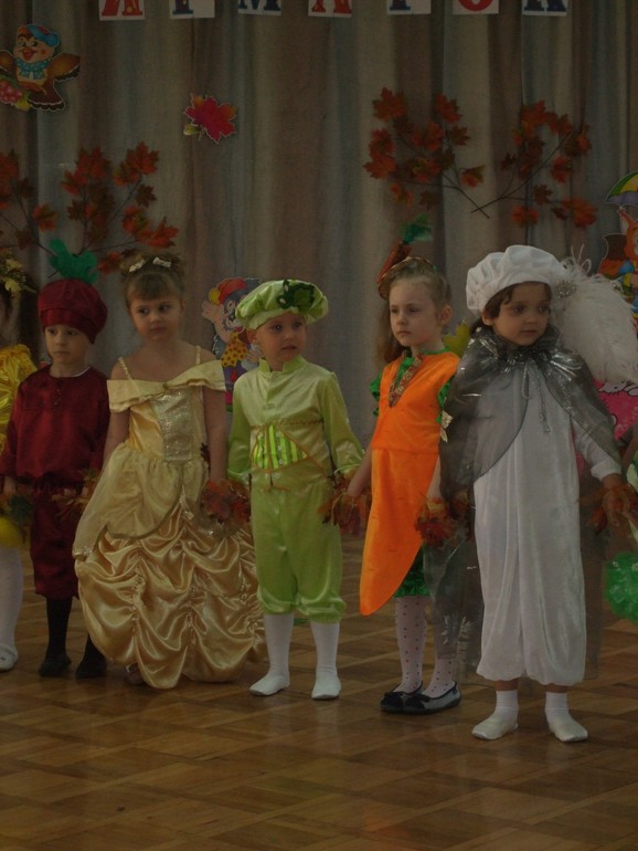 Сонечкин утренник - праздник осени