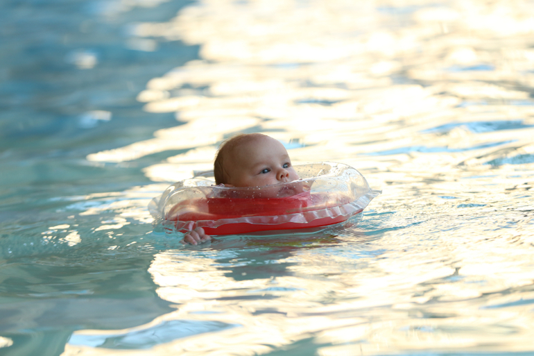 Наша семья в аквапарке
