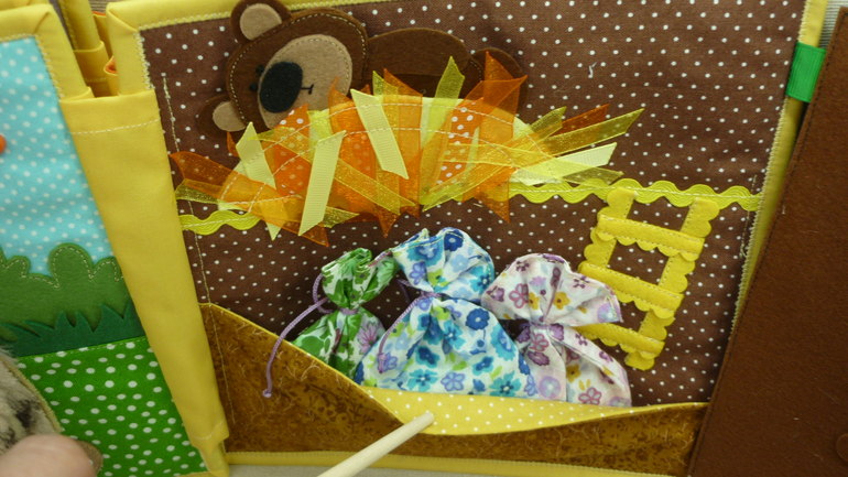 рАЗВИВАЮЩАЯ КНИЖЕЧКА С УЛИТКОЙ НА ОБЛОЖКЕ!