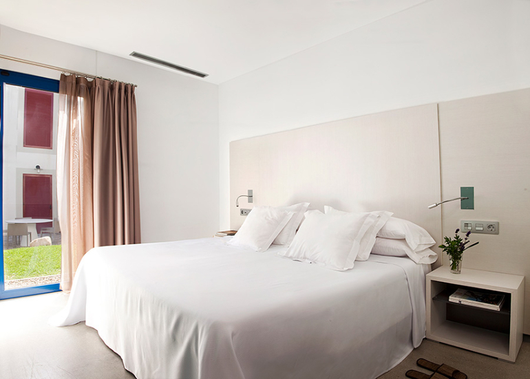 Горящий тур в Испанию! Отличное начало каникул для ваших детей!