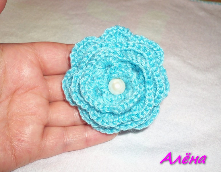 МК вязаной заколочки крючком.
