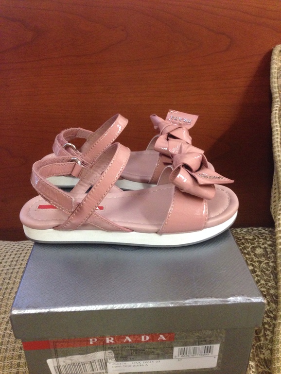 Prada. 27 размер. 4500