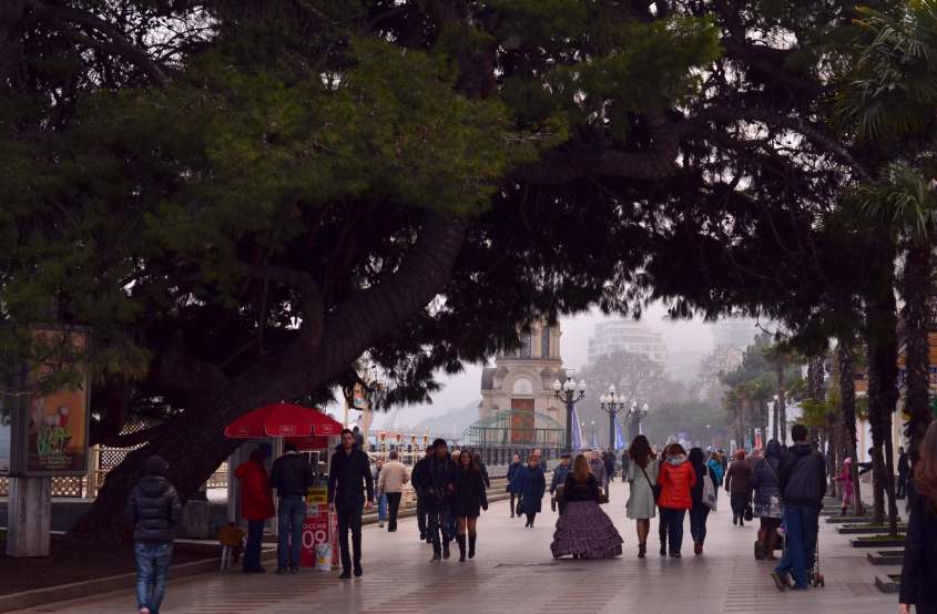 Ялта,набережная,февраль)