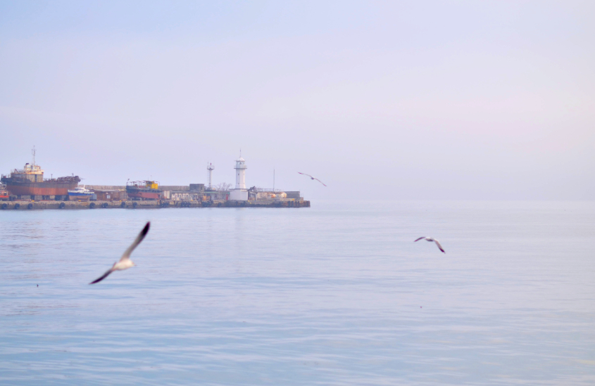 Ялта,набережная,февраль)