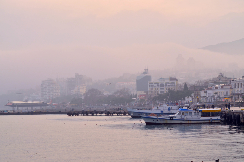 Ялта,набережная,февраль)