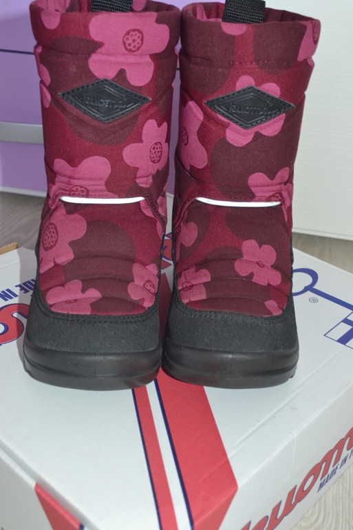 Сапоги КУОМА д/девочки р.25 цена 1200 руб.