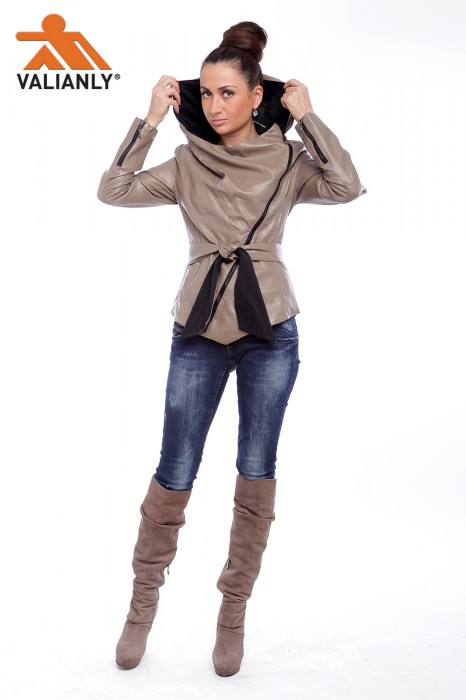 Пристрою куртку из эко-кожи,цена 2950 р.Москва