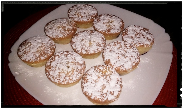 Кексы с вишней