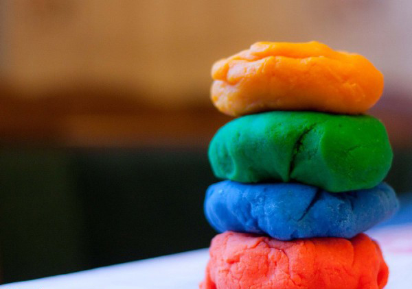 Ваш ребенок не хочет лепить?