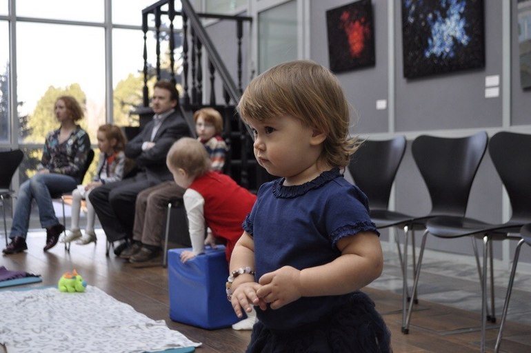 5 апреля 12:00