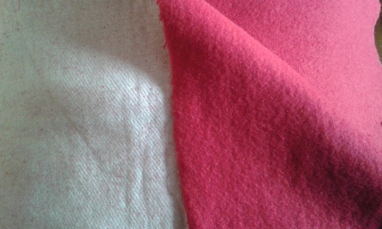 Отдам б/у подушки, покрывала, тюль, посуда, и др. Метро Савеловская