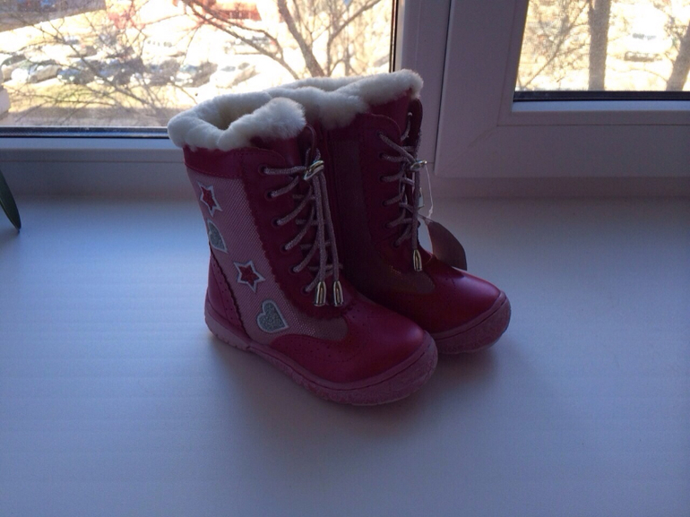 Обувь новая для девочки! Вся зима по 600 руб . Всю обувь смотрим под катом...