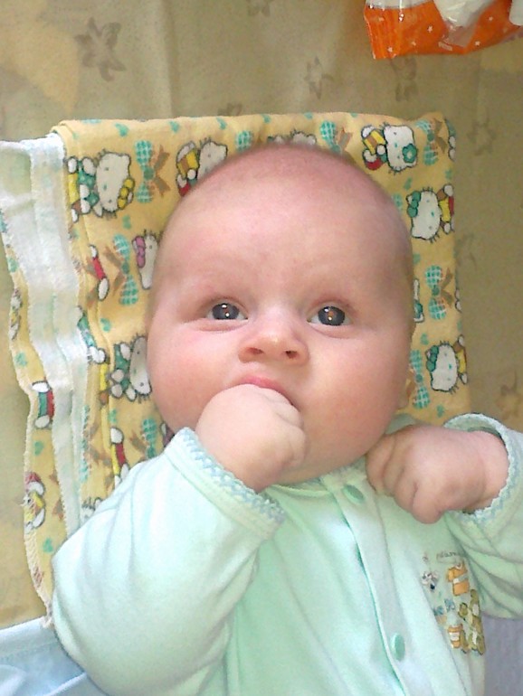 ура!!!ну вот и нам 2 месяца!