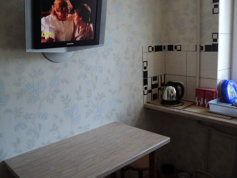 Мойка у окна? Миллион раз