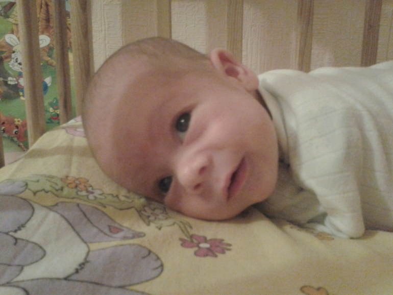 Нам 1 месяц