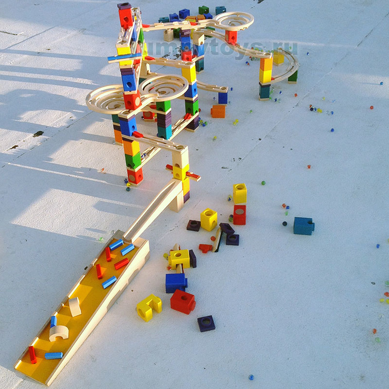 Чудеса случаются :) Знакомьтесь, конструктор Quadrilla от Hape!