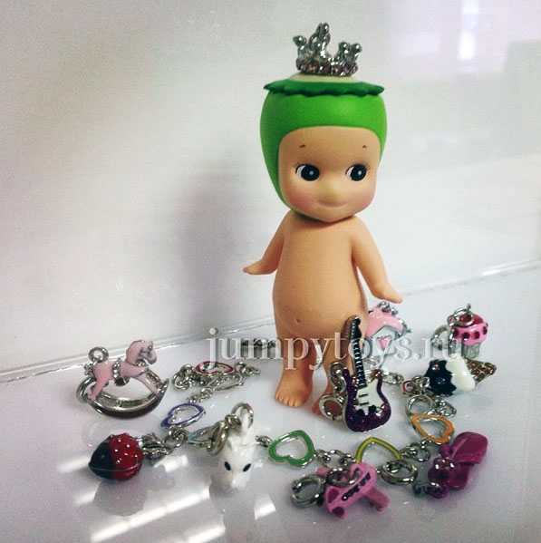 Кто же это? :)