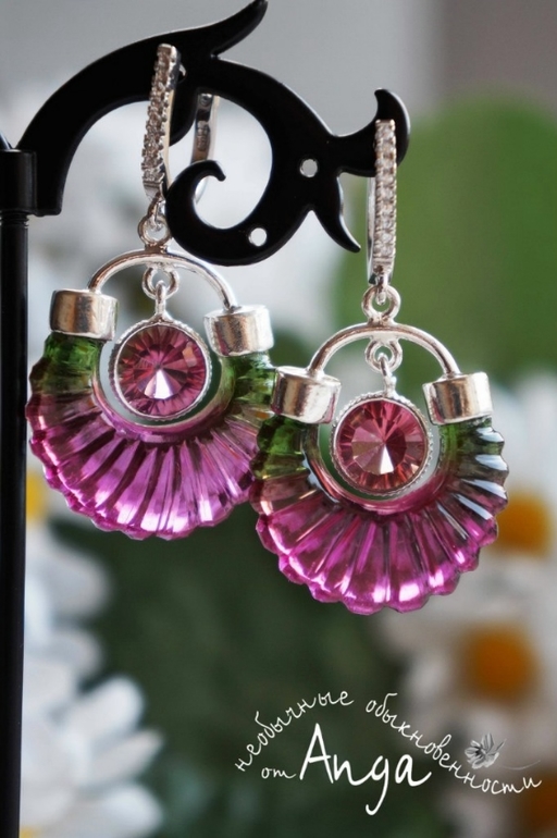 Новинки... а еще я купила шею!!! или бюст...короче..хвастаюсь своими творениями и приобретением.