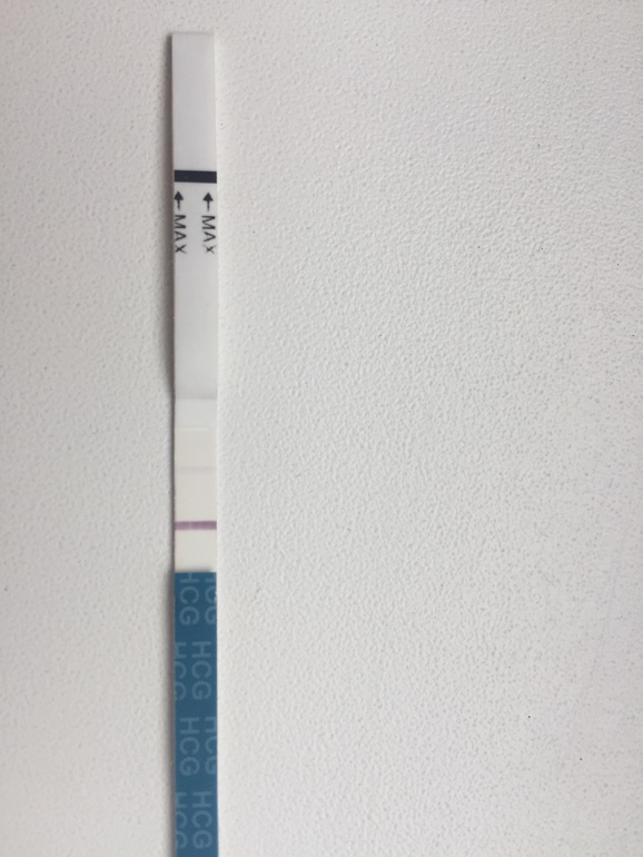 Тест на беременность с второй еле заметной полоской фото
