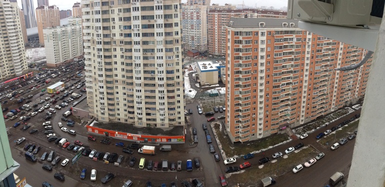 А из нашего окна..