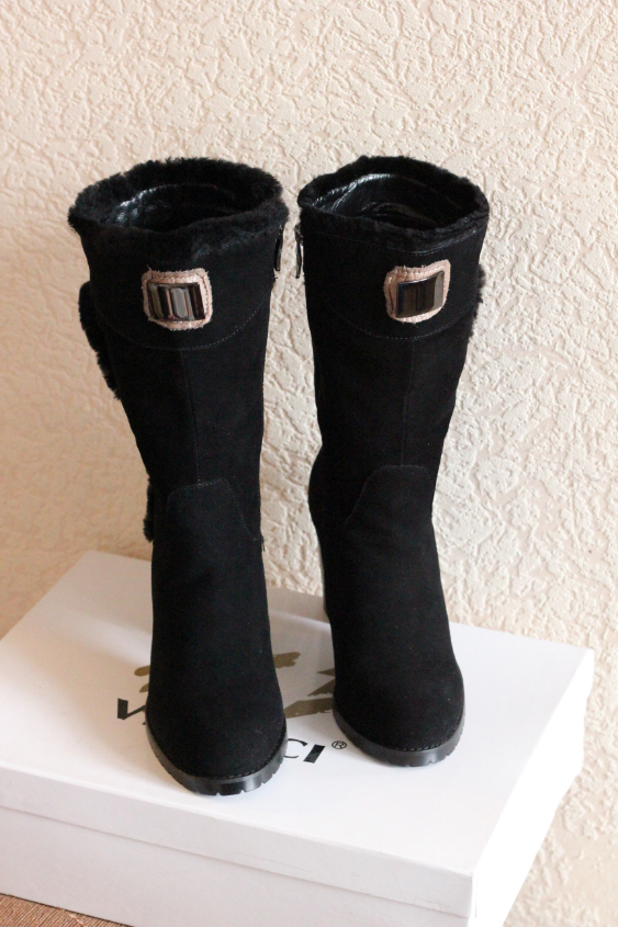 Продам Новые ПолуСапоги VITACCI Витачи Размер 37 5500 руб.