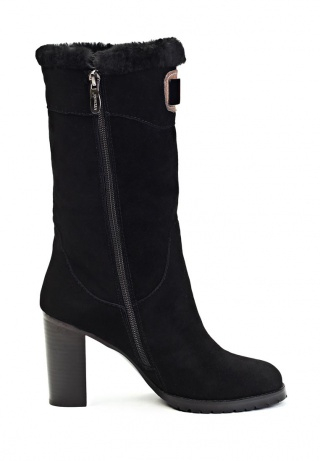 Продам Новые ПолуСапоги VITACCI Витачи Размер 37 5000 руб.