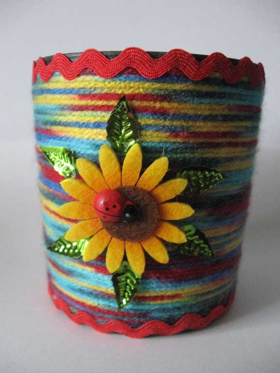 Новенькие стаканчики под карандаши