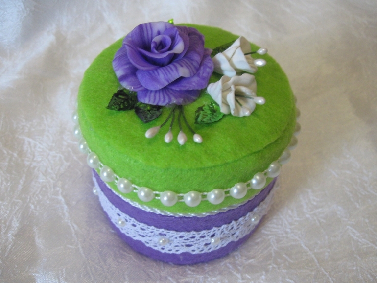 В фиолетово - зеленых тонах