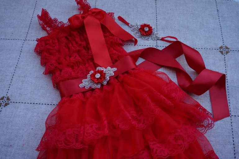 Все в наличии. Одежда+аксы+подарки мальчикам и девочкам от 0-7 лет (Платья, пижамы, боди, гетры)