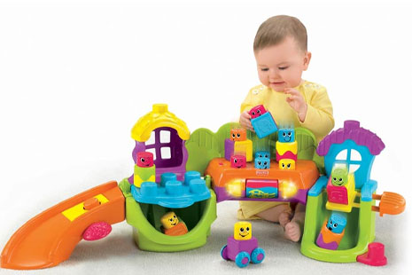 Музыкальный городок Fisher-Price и Кубики-блоки с сюрпризами