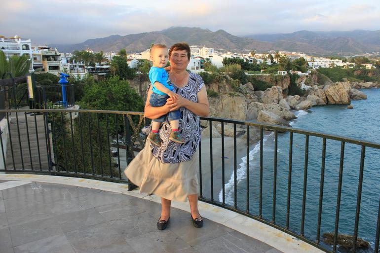 Испания с ребенком 1 и 2 месяца.