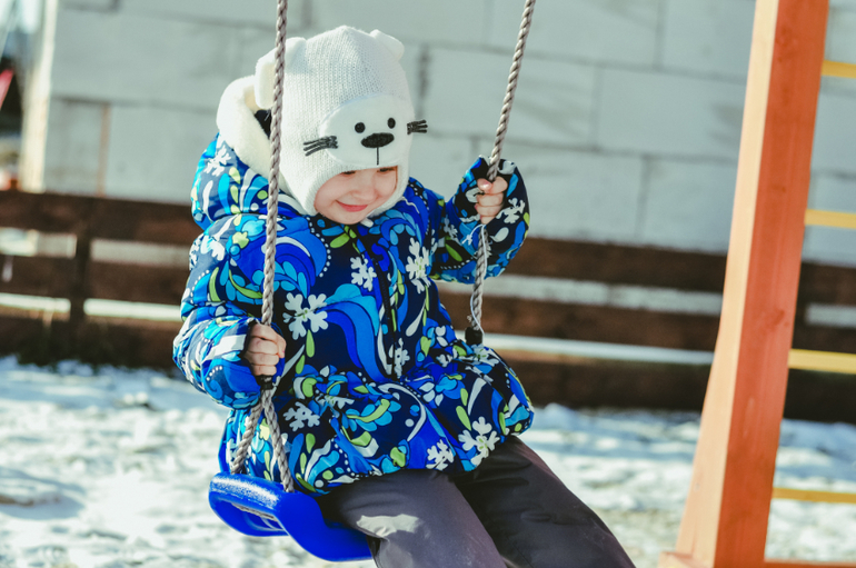 Настает пора качелей... А Вы приближение весны чувствуете?