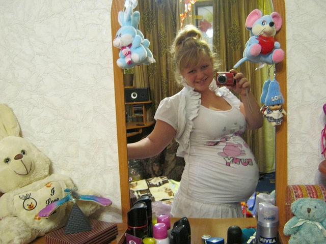 Улыбка на животе, неровность кожи...