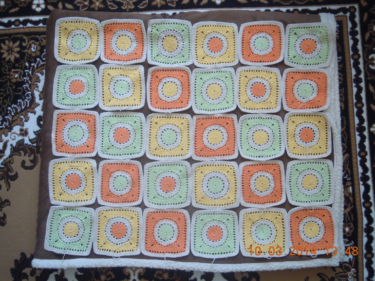 Плед на кровать.