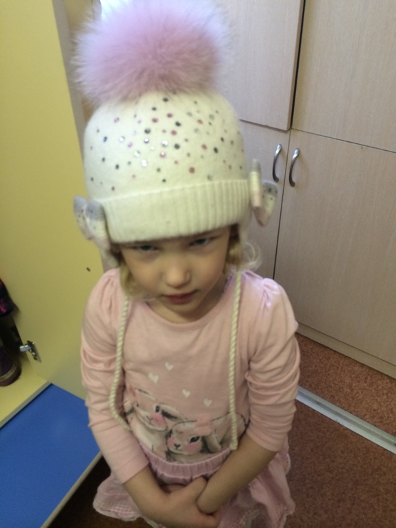 Шапка маломерит на размер