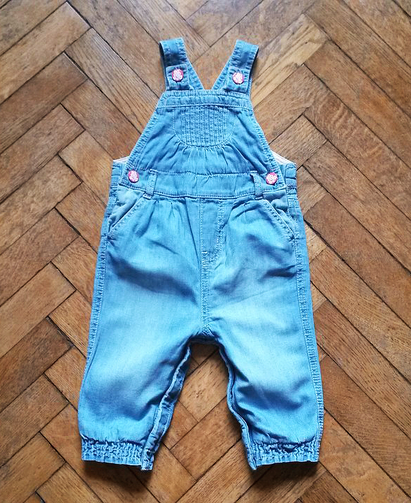 Джинсовый комбинезон Mothercare для девочки 9-12 месяцев